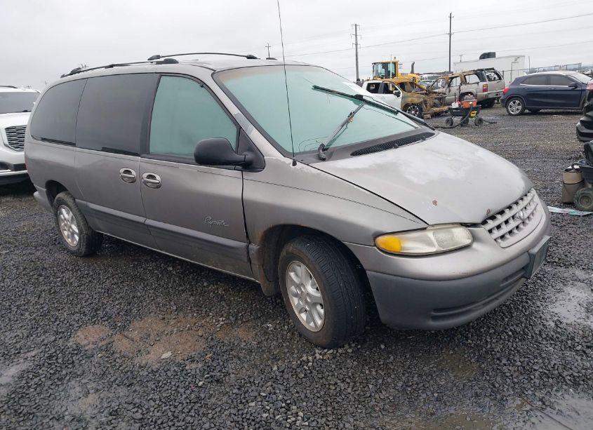 1999 Plymouth Grand VOYAGER SE (VIN 2P4GP44R7XR361182) main photo