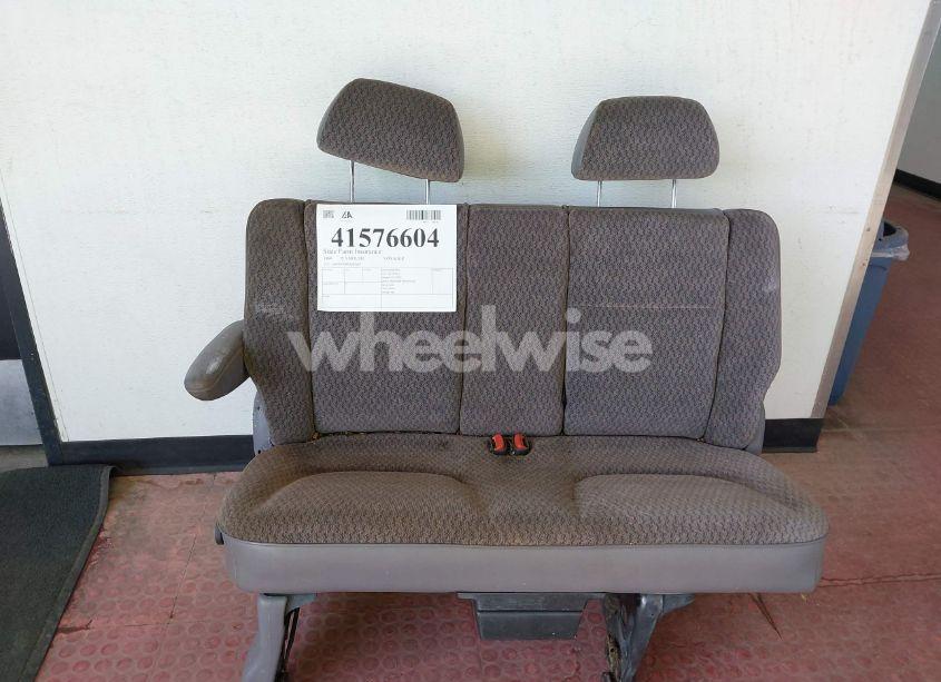 Photo 18 of 1999 Plymouth Voyager SE (VIN 2P4GP45R8XR382654)