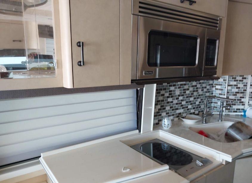 Photo 12 of 2002 Prevost Bus N/A (VIN 2PCW33406Y1027183)