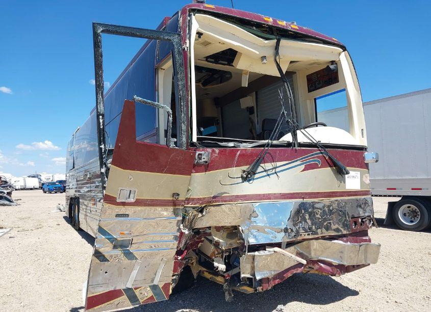 Photo 6 of 2002 Prevost Bus N/A (VIN 2PCW33406Y1027183)