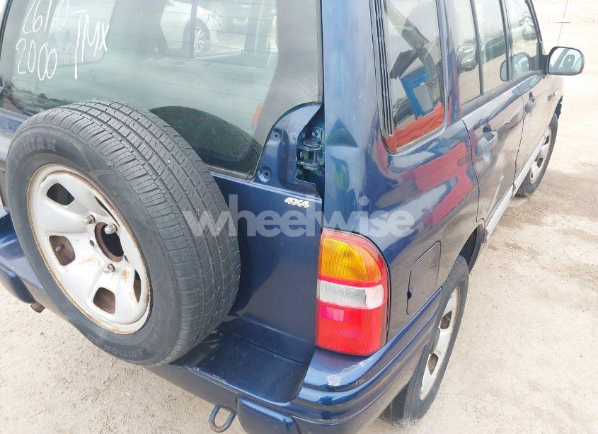 Photo 12 of 2002 Suzuki Vitara JLX (VIN 2S3TD52V026102000)