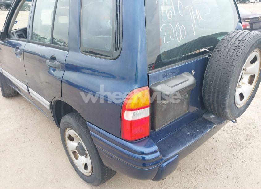 Photo 13 of 2002 Suzuki Vitara JLX (VIN 2S3TD52V026102000)