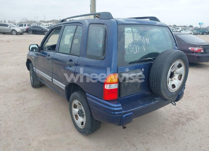 Photo 3 of 2002 Suzuki Vitara JLX (VIN 2S3TD52V026102000)
