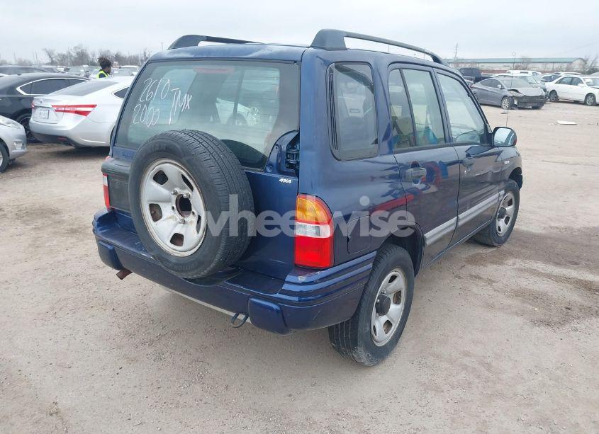 Photo 4 of 2002 Suzuki Vitara JLX (VIN 2S3TD52V026102000)