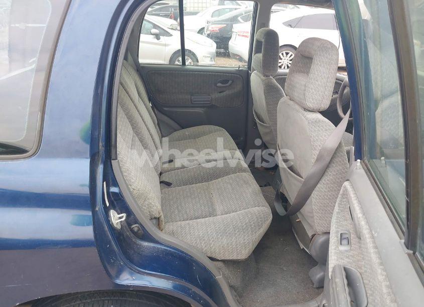 Photo 8 of 2002 Suzuki Vitara JLX (VIN 2S3TD52V026102000)