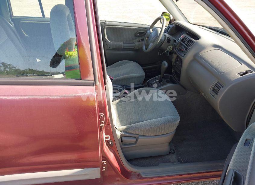 Photo 5 of 2003 Suzuki Vitara (VIN 2S3TE52V236103499)