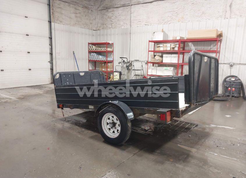 Photo 3 of 2006 Blake Utility TRAILER (VIN 2SWUW11A76S045137)