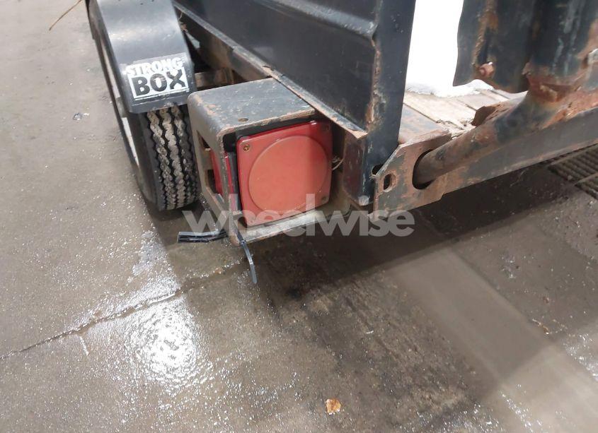 Photo 7 of 2006 Blake Utility TRAILER (VIN 2SWUW11A76S045137)