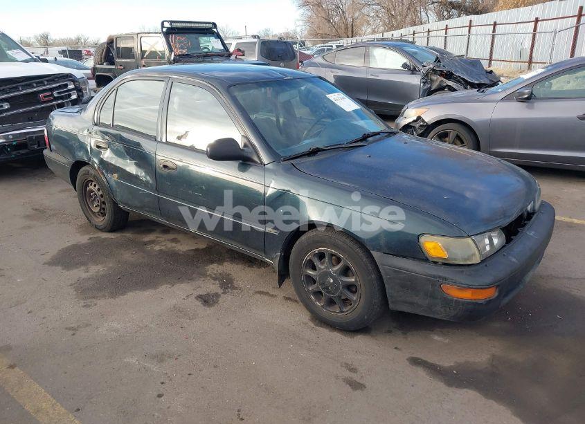 1997 Toyota Corolla STD (VIN 2T1BA02E8VC190903) main photo