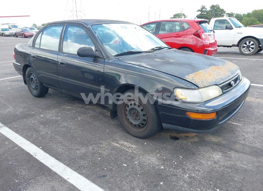 1997 Toyota Corolla DX (VIN 2T1BB02E0VC182470) main photo