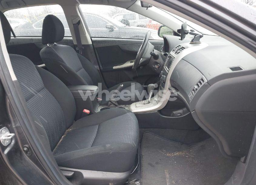 Photo 5 of 2009 Toyota Corolla XRS (VIN 2T1BE40E49C027671)