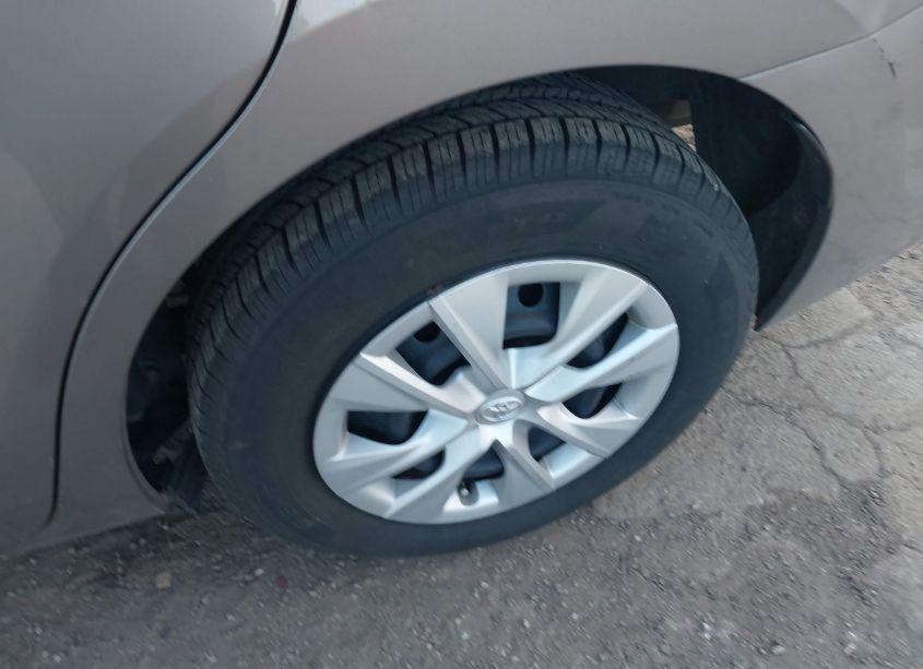 Photo 11 of 2014 Toyota Corolla LE ECO (VIN 2T1BPRHE1EC127572)