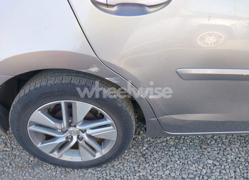 Photo 12 of 2015 Toyota Corolla ECO/ECO PLUS/ECO PREMIUM (VIN 2T1BPRHE1FC310083)