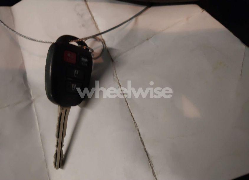 Photo 11 of 2018 Toyota Corolla LE ECO (VIN 2T1BPRHE3JC095797)