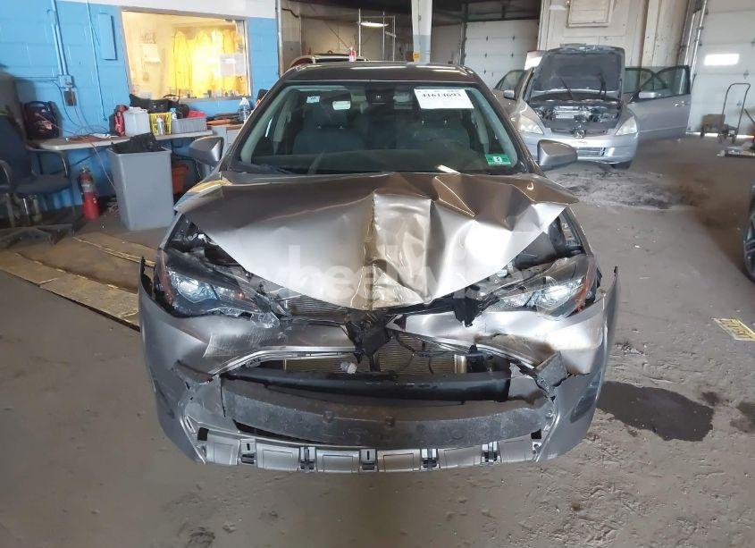 Photo 12 of 2018 Toyota Corolla LE ECO (VIN 2T1BPRHE3JC095797)