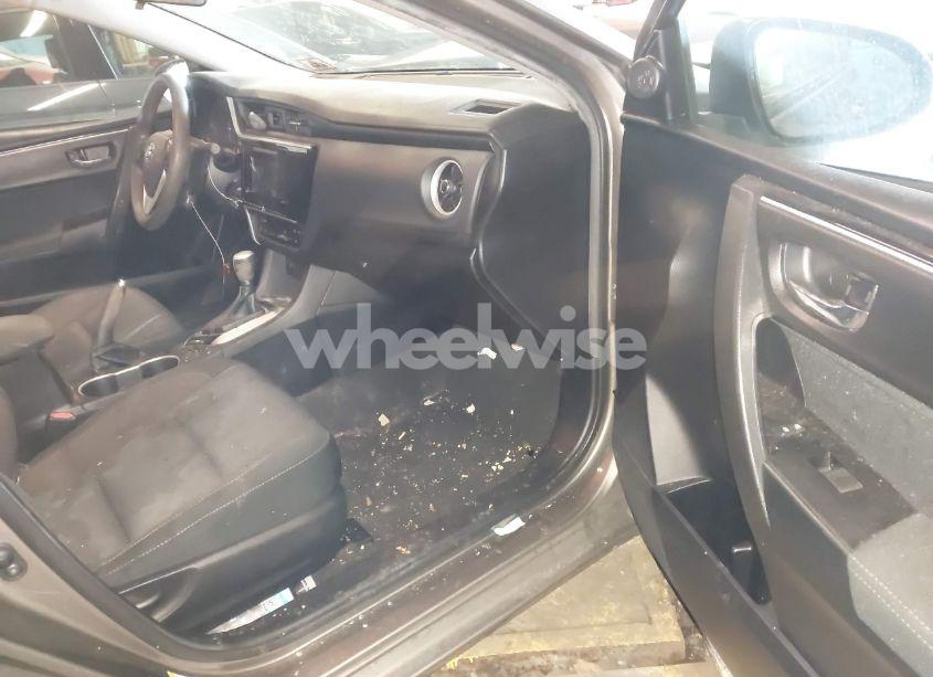 Photo 5 of 2018 Toyota Corolla LE ECO (VIN 2T1BPRHE3JC095797)