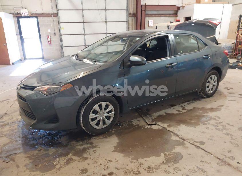 Photo 2 of 2019 Toyota Corolla LE ECO (VIN 2T1BPRHE7KC198013)