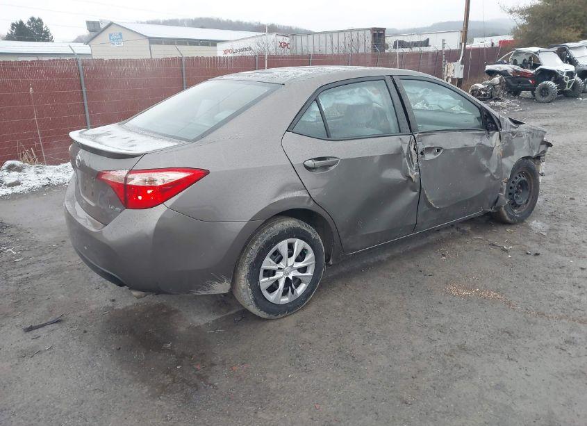 Photo 4 of 2017 Toyota Corolla LE ECO (VIN 2T1BPRHE9HC762950)