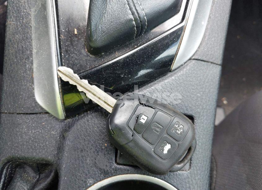 Photo 11 of 2018 Toyota Corolla LE ECO (VIN 2T1BPRHE9JC033644)