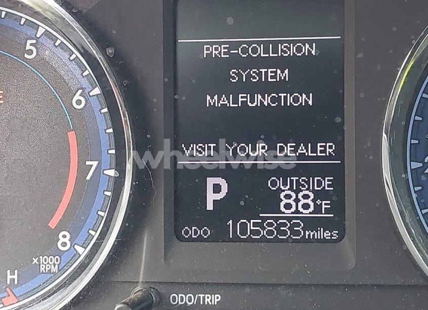 Photo 16 of 2018 Toyota Corolla LE ECO (VIN 2T1BPRHE9JC033644)