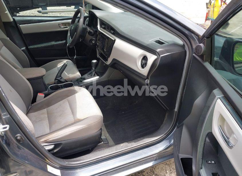 Photo 5 of 2018 Toyota Corolla LE ECO (VIN 2T1BPRHE9JC033644)