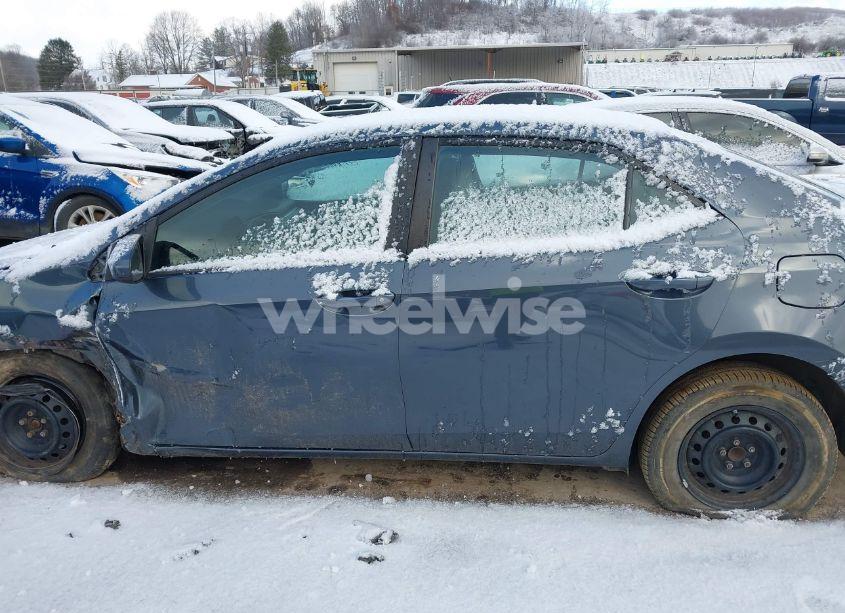 Photo 15 of 2015 Toyota Corolla LE ECO (VIN 2T1BPRHEXFC279674)