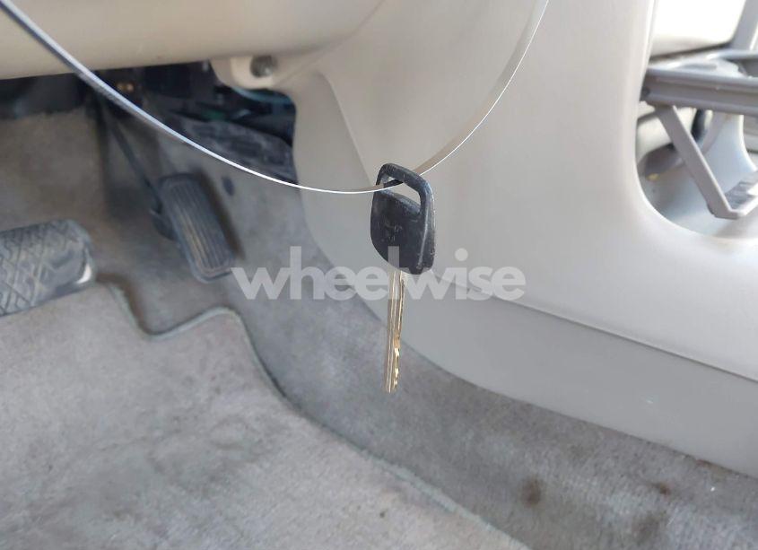 Photo 11 of 2002 Toyota Corolla LE (VIN 2T1BR12E02C541605)