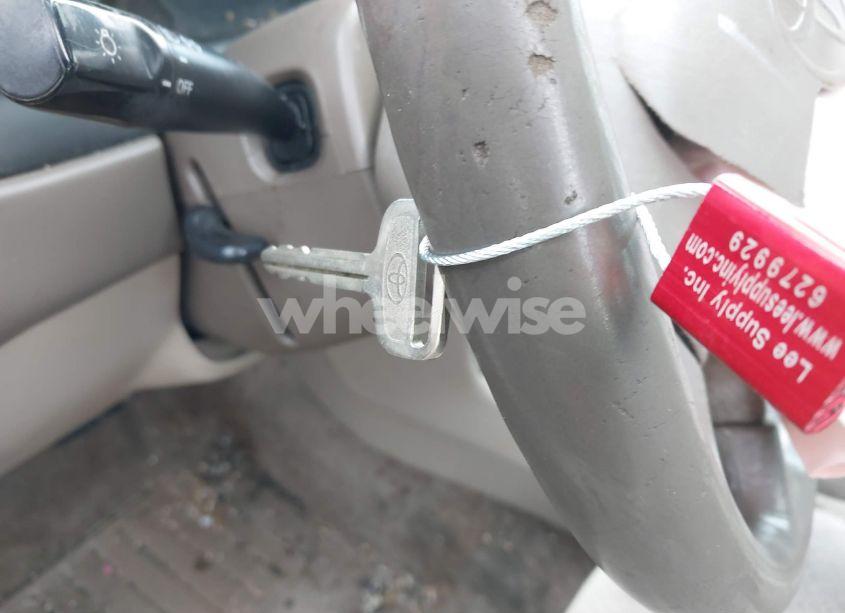 Photo 11 of 1999 Toyota Corolla CE (VIN 2T1BR12E0XC185017)