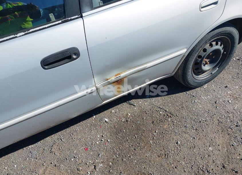 Photo 6 of 2001 Toyota Corolla LE (VIN 2T1BR12E11C408835)