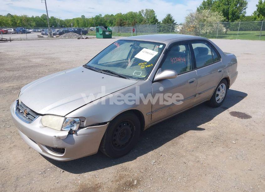 Photo 2 of 2001 Toyota Corolla CE/LE/S (VIN 2T1BR12E11C448008)