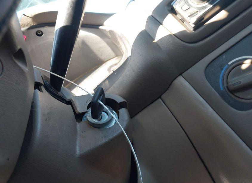 Photo 11 of 2001 Toyota Corolla CE (VIN 2T1BR12E11C480165)