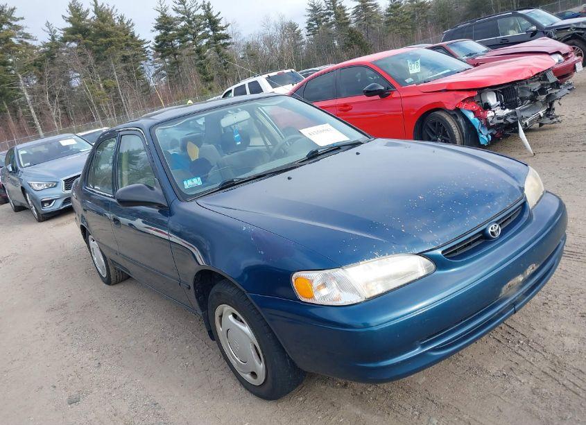 1998 Toyota Corolla CE (VIN 2T1BR12E1WC066813) main photo