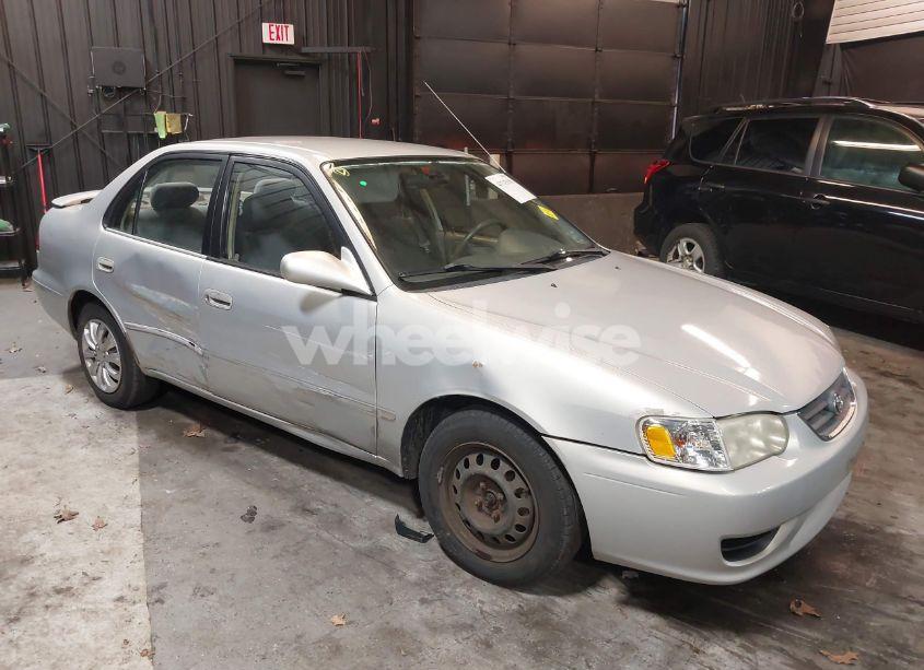 2001 Toyota Corolla LE (VIN 2T1BR12E21C413350) main photo