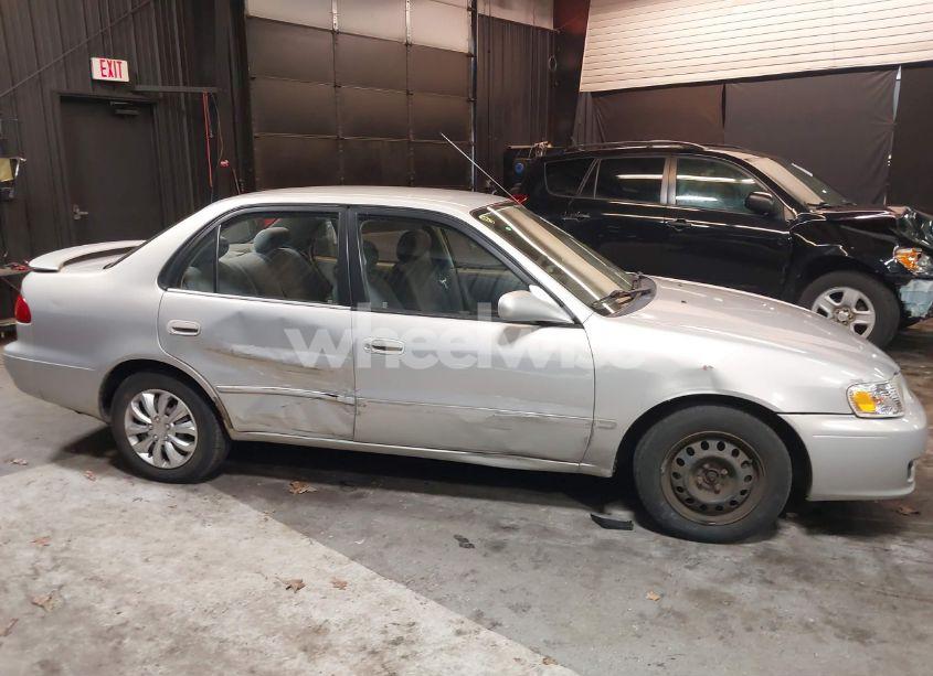 Photo 13 of 2001 Toyota Corolla LE (VIN 2T1BR12E21C413350)