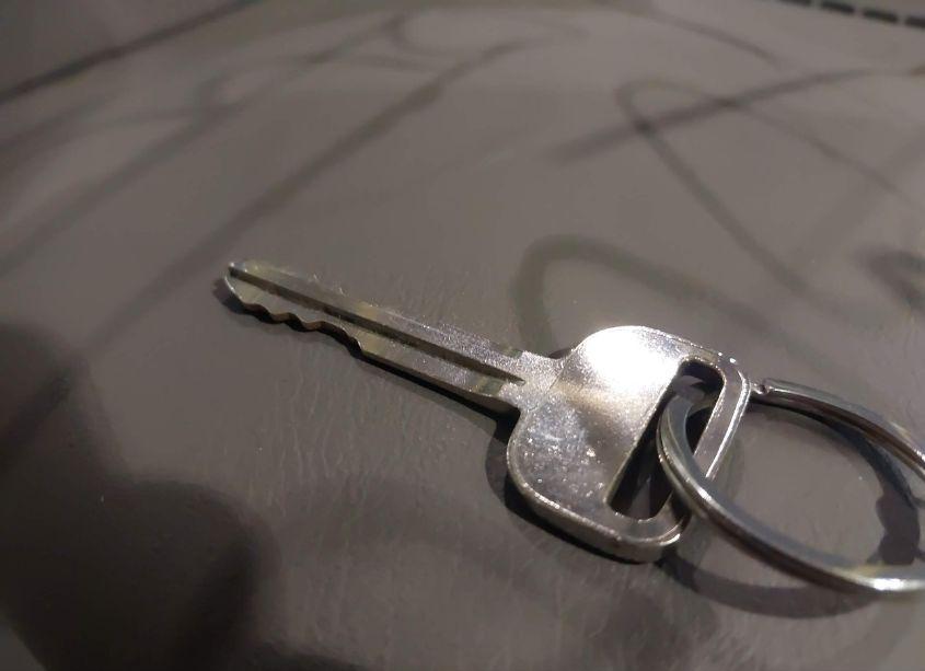 Photo 11 of 1998 Toyota Corolla CE (VIN 2T1BR12E3WC012073)