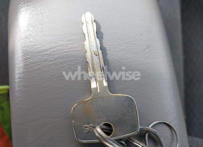 Photo 11 of 2001 Toyota Corolla LE (VIN 2T1BR12E51C507044)