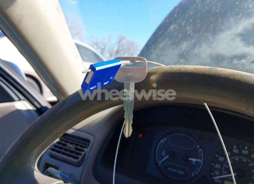 Photo 11 of 2002 Toyota Corolla CE (VIN 2T1BR12E52C552079)