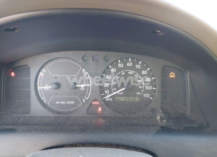 Photo 7 of 1999 Toyota Corolla CE (VIN 2T1BR12E5XC102729)