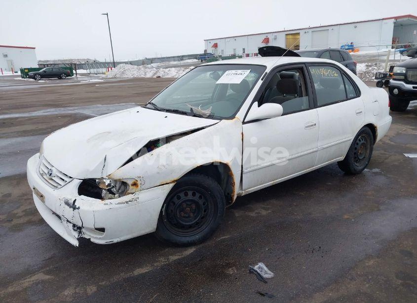 Photo 2 of 2001 Toyota Corolla LE (VIN 2T1BR12E61C471977)