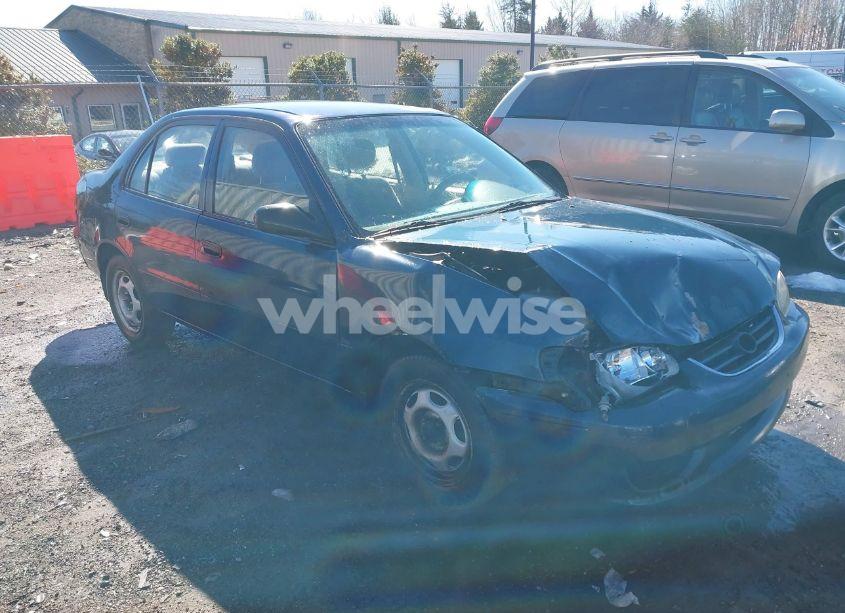 2002 Toyota Corolla CE (VIN 2T1BR12E62C541981) main photo