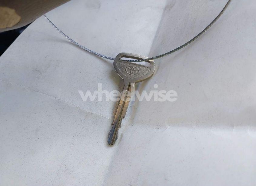 Photo 11 of 1999 Toyota Corolla CE (VIN 2T1BR12E6XC234642)