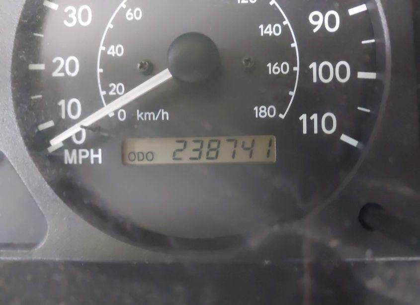 Photo 7 of 2002 Toyota Corolla CE (VIN 2T1BR12E72C526518)