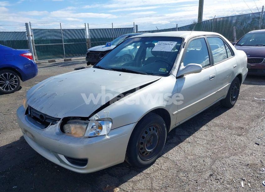 Photo 2 of 2001 Toyota Corolla LE (VIN 2T1BR12E81C394576)
