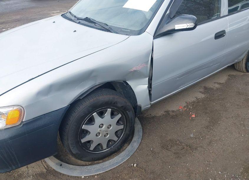 Photo 6 of 2001 Toyota Corolla CE (VIN 2T1BR12E81C501285)