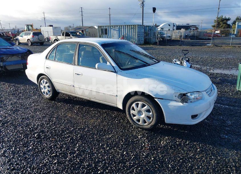 2002 Toyota Corolla LE (VIN 2T1BR12E82C585688) main photo