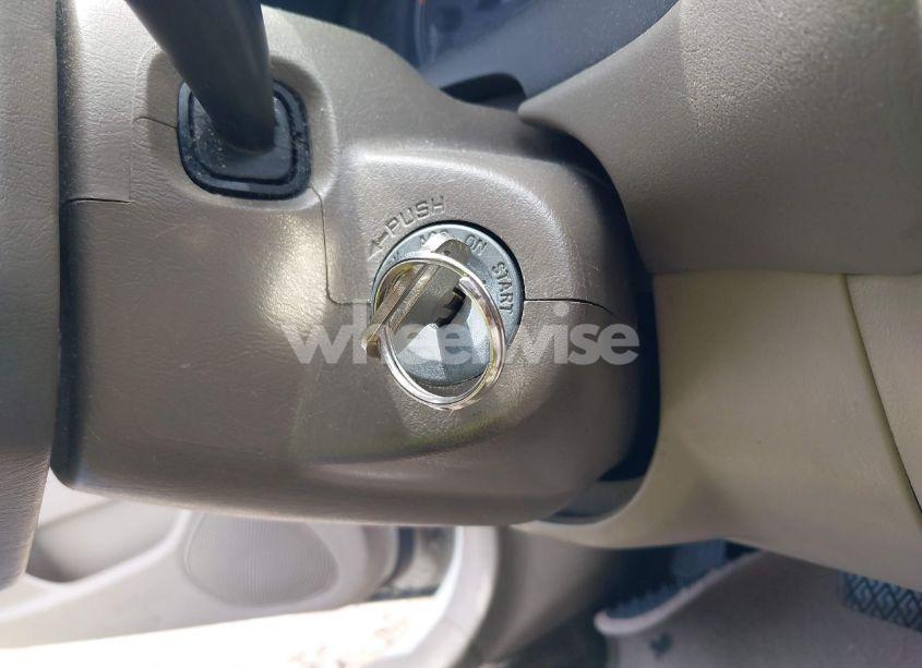 Photo 11 of 2001 Toyota Corolla CE (VIN 2T1BR12E91C484464)