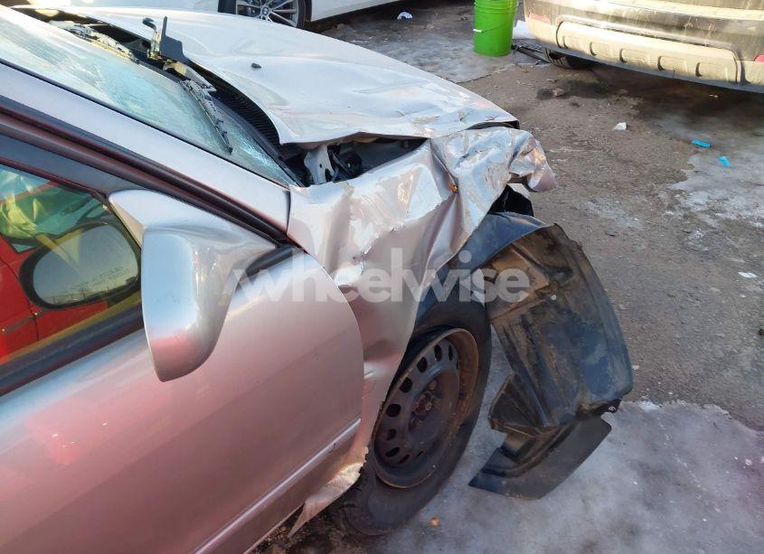 Photo 20 of 2001 Toyota Corolla LE (VIN 2T1BR12E91C504390)