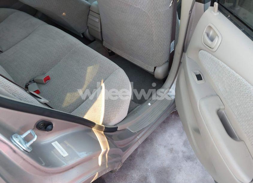 Photo 8 of 2001 Toyota Corolla LE (VIN 2T1BR12E91C504390)