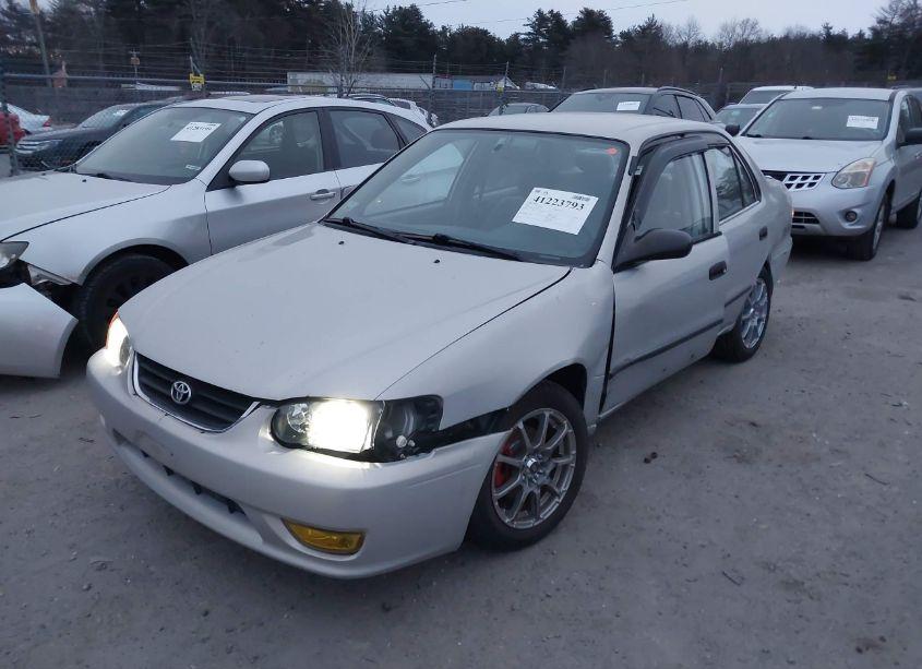Photo 2 of 2002 Toyota Corolla CE (VIN 2T1BR12E92C528111)