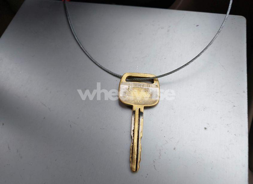 Photo 11 of 2002 Toyota Corolla CE (VIN 2T1BR12E92C535351)